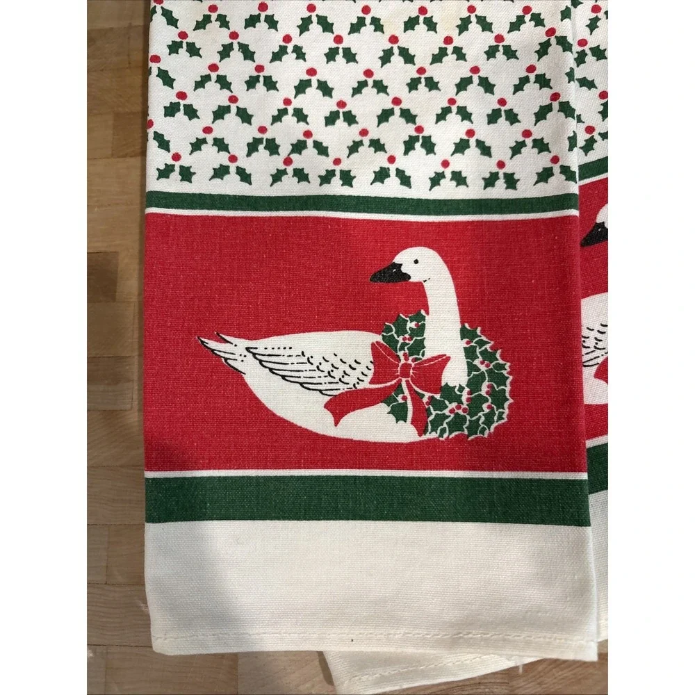 Vintage Christmas Kitchen Towel Geese Goose Cottagecore Grandmacore